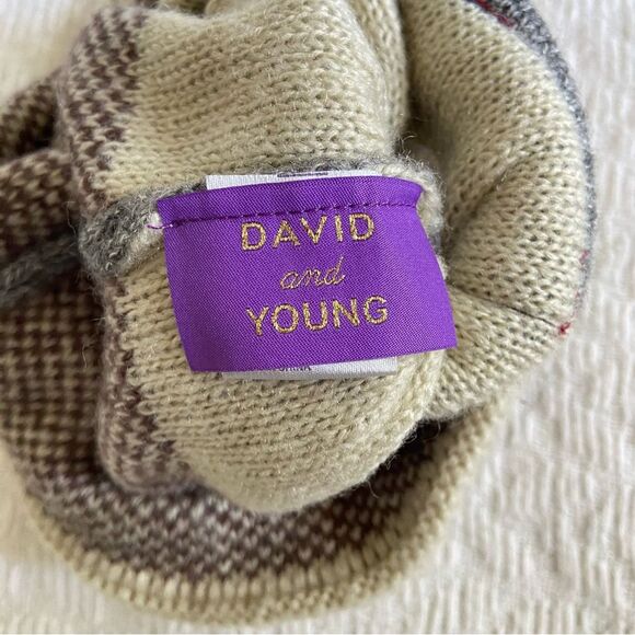 David and Young Snowman Beanie - Picture 5 of 6